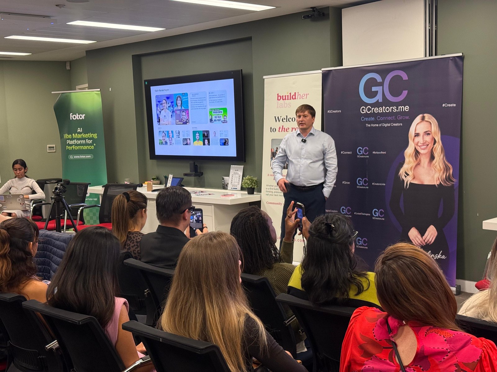 Paul Ryazanov showing Google Knowledge Panels during his talk at the AI Evening in London
